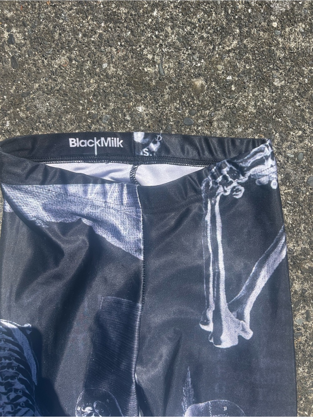 Blackmilk Skull Leggings Tights - Picture 8 of 9